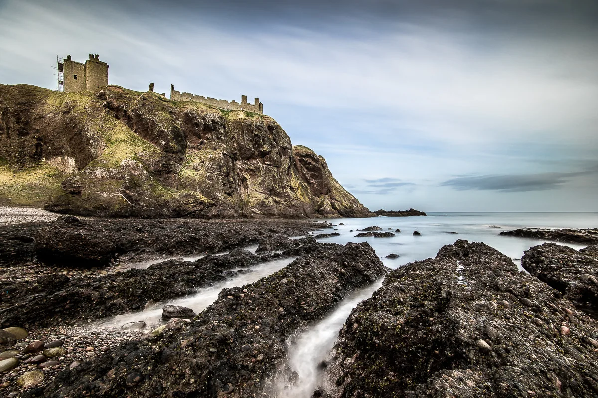 Dunnottar Castle na skalistym cyplu